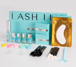 Complete lash lift kit with perming solution, fixation bottles, nutrition serum, cleaning tools, and lash lift pads for professional and at-home eyelash lifting and curling.